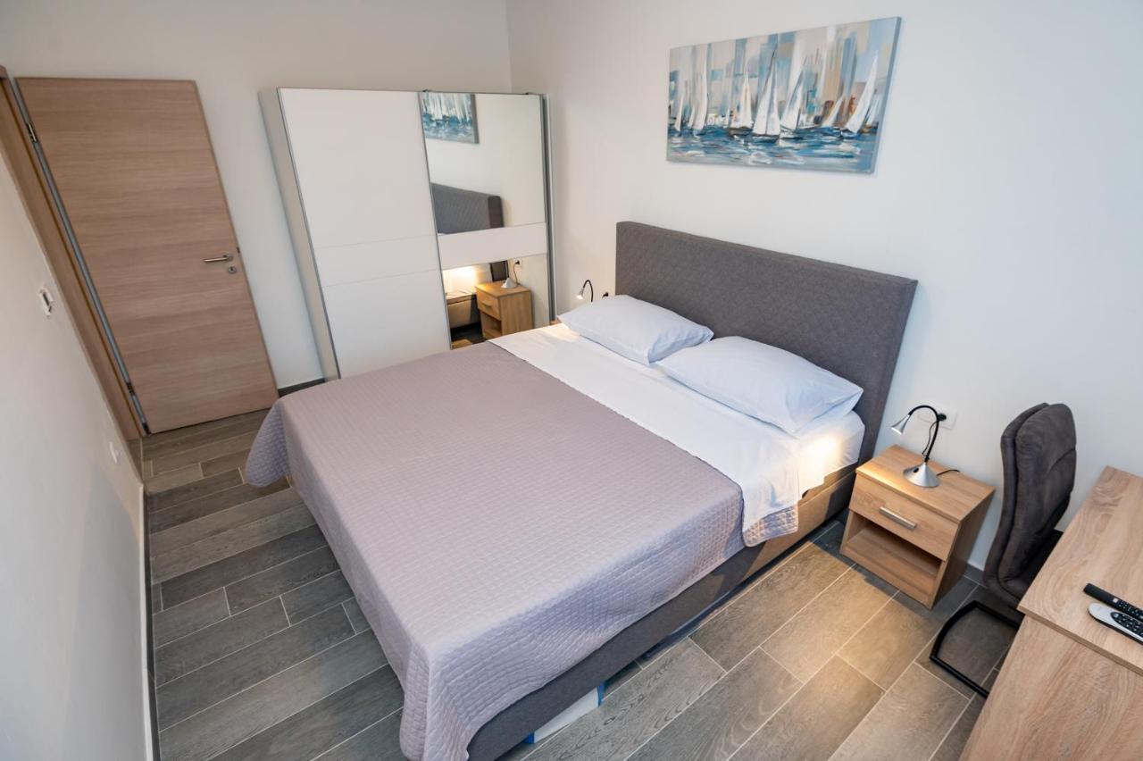 Holiday House Sara With Heated Pool Privlaka (Zadar)