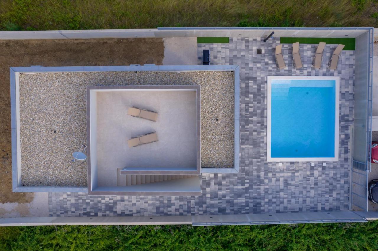 Holiday House Sara With Heated Pool Hébergement de vacances
