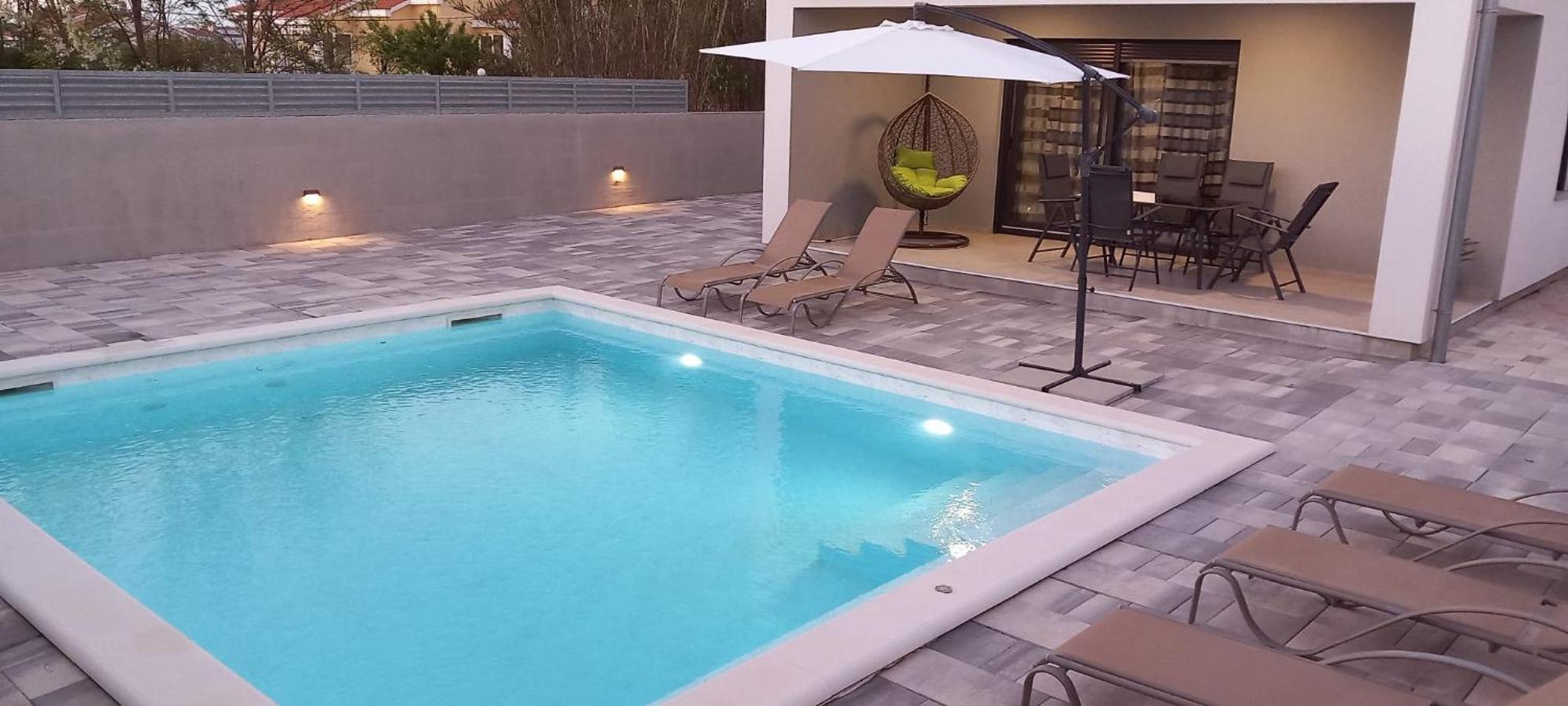 Hébergement de vacances Holiday House Sara With Heated Pool *