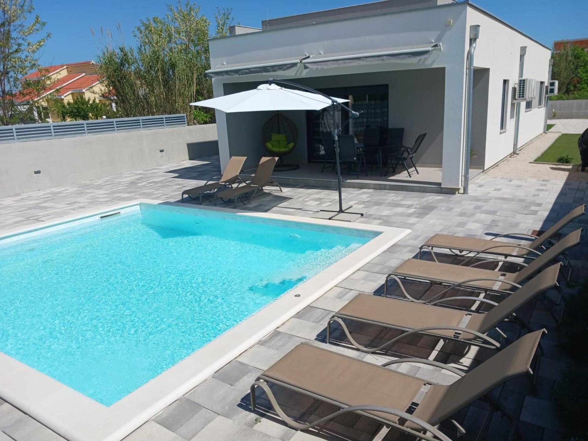 Hébergement de vacances Holiday House Sara With Heated Pool *