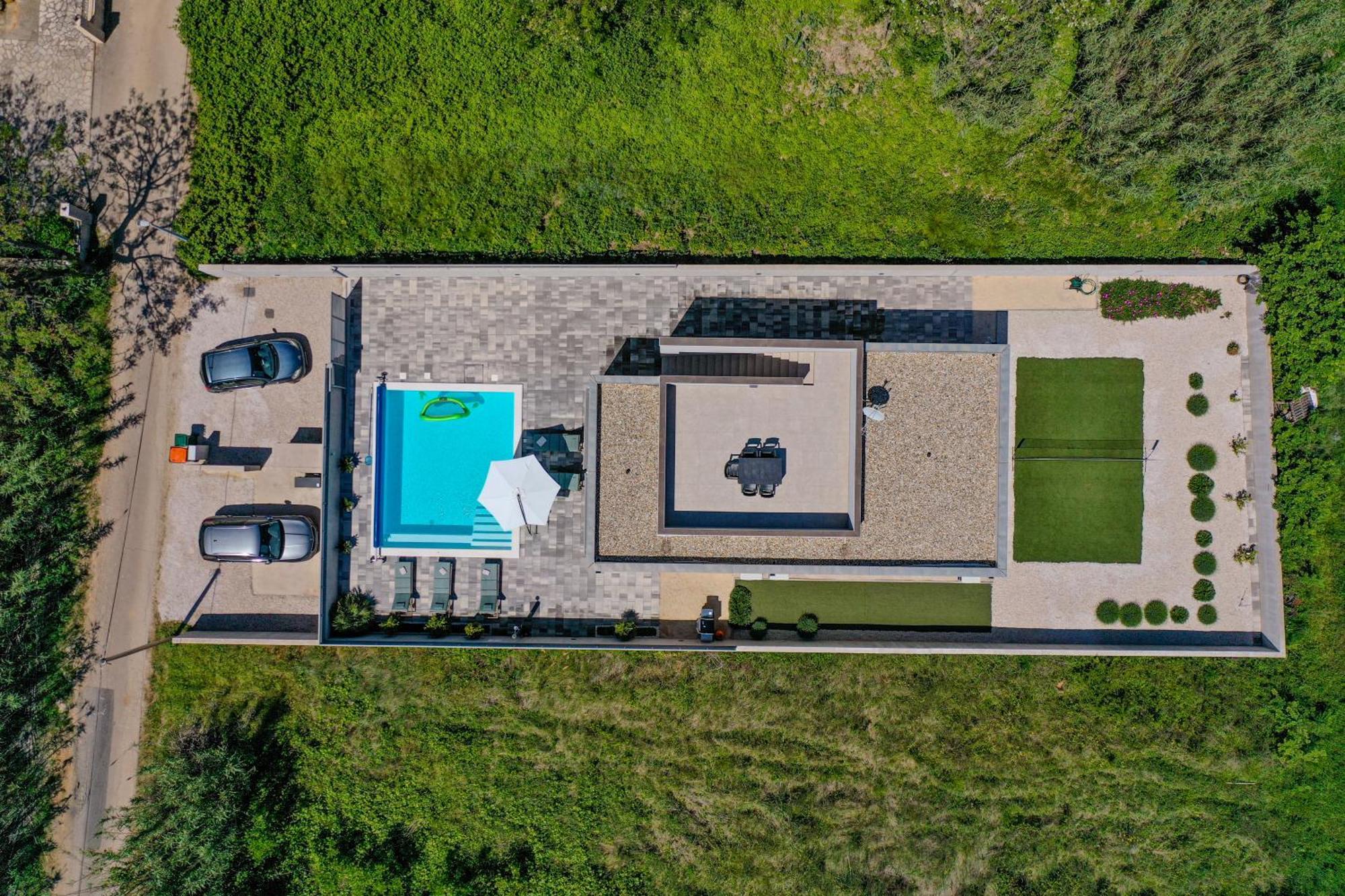 House Sara With Heated Pool * Privlaka (Zadar)