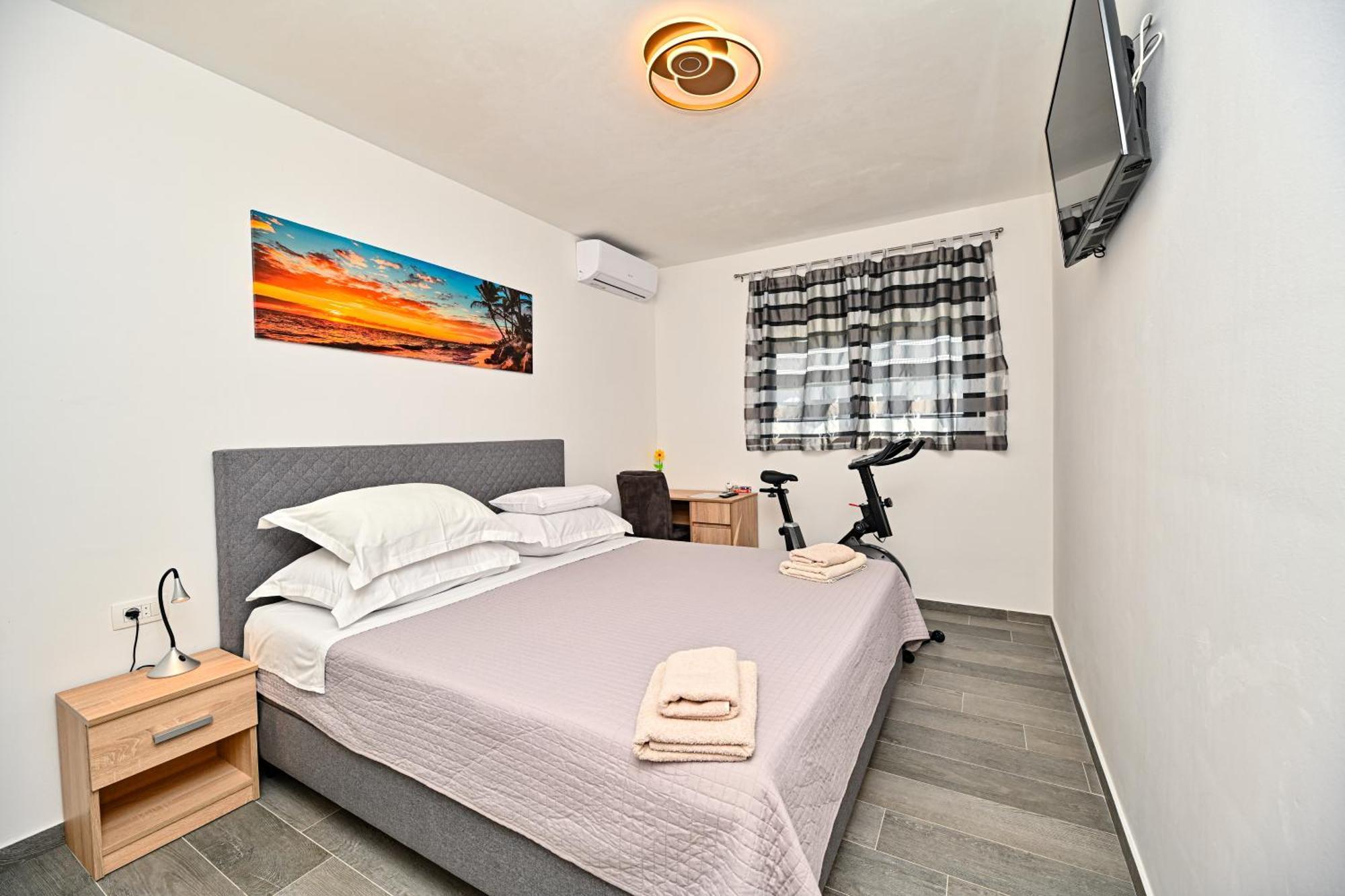 House Sara With Heated Pool Holiday home Privlaka (Zadar)
